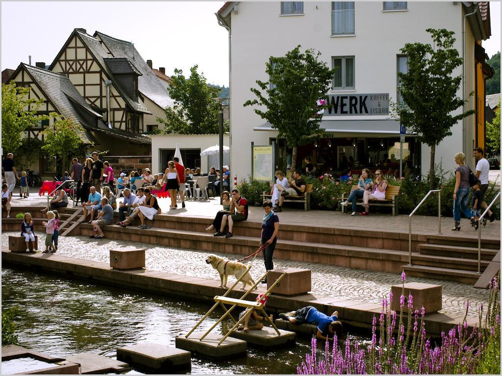 Gaestehaus Eschers Eiswerk Annweiler am Trifels Exterior photo